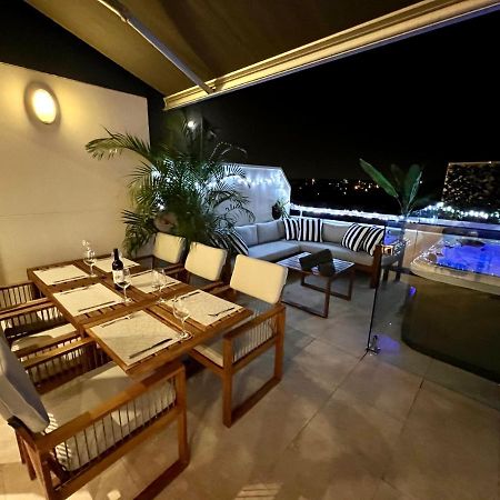 Luxury St Kilda Townhouse In The Sky Apartment เมลเบิร์น ภายนอก รูปภาพ